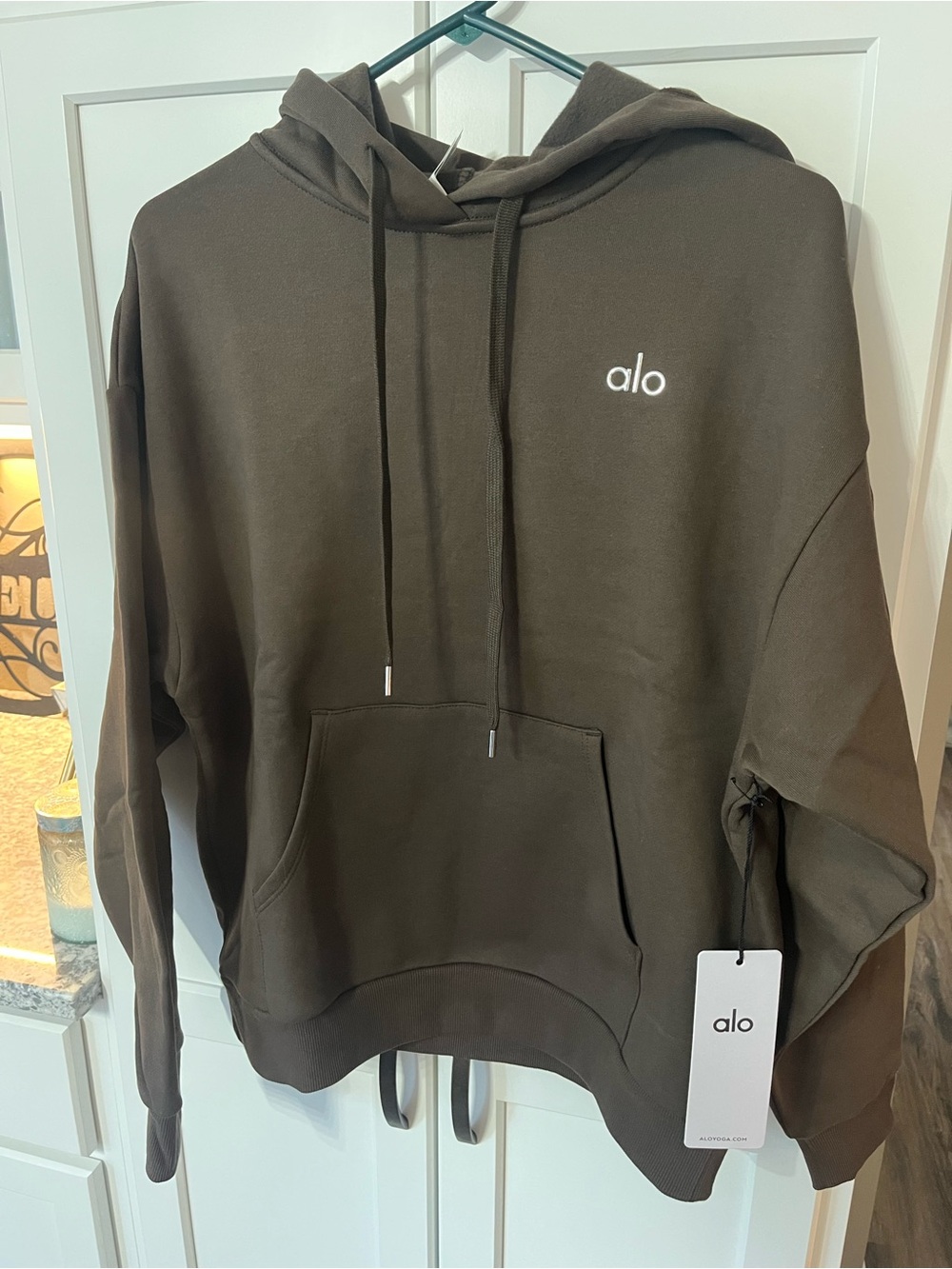 Alo Yoga Accolade Hoodie – Espresso – Size M – New with tag